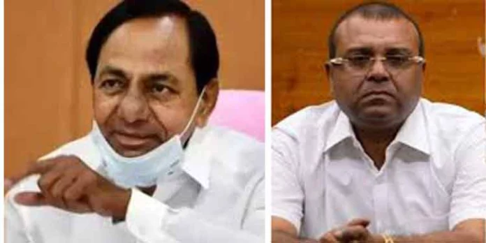 ടിആര്എസ് എംഎല്എമാരെ ബിജെപി ഏജന്റുമാര് വേട്ടയാടിയ സംഭവം ; അന്വേഷണം – തെലങ്കാന പോലീസ് കൊച്ചിയിലെത്തി ടിആര്എസ് എംഎല്എമാരെ ബിജെപി ഏജന്റുമാര് വേട്ടയാടിയ സംഭവം ; അന്വേഷണം – തെലങ്കാന പോലീസ് കൊച്ചിയിലെത്തി
