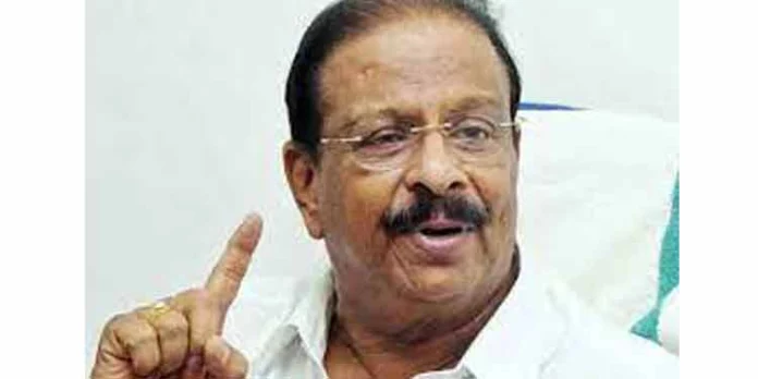 വൈസ് ചാന്സലര്മാരെ സംരക്ഷിക്കുന്ന സര്ക്കാരിന് മുഖമടച്ച് കിട്ടിയ അടിയാണ് ഹൈക്കോടതി വിധി : കെ സുധാകരന് വൈസ് ചാന്സലര്മാരെ സംരക്ഷിക്കുന്ന സര്ക്കാരിന് മുഖമടച്ച് കിട്ടിയ അടിയാണ് ഹൈക്കോടതി വിധി : കെ സുധാകരന്