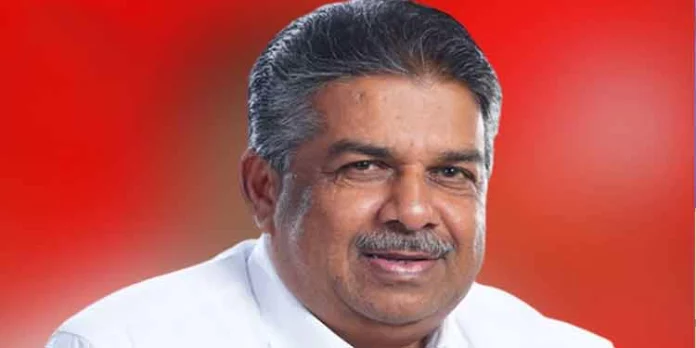 കെ സുധാകരന് വട്ടാണെന്ന് പറയുന്നില്ല, പക്ഷേ അസുഖമുള്ളയാൾക്ക് മരുന്ന് നൽകണം – സജി ചെറിയാൻ കെ സുധാകരന് വട്ടാണെന്ന് പറയുന്നില്ല, പക്ഷേ അസുഖമുള്ളയാൾക്ക് മരുന്ന് നൽകണം – സജി ചെറിയാൻ