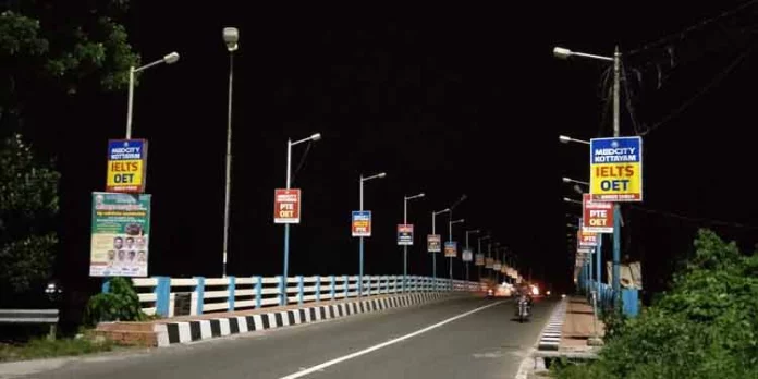 വഴികാണാതെ വഴിവിളക്കുകൾ ; റാന്നിപാലം ഇരുട്ടിൽ തന്നെ വഴികാണാതെ വഴിവിളക്കുകൾ ; റാന്നിപാലം ഇരുട്ടിൽ തന്നെ