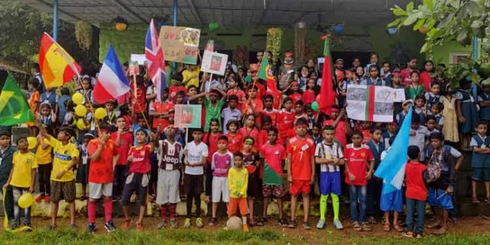 കാൽപന്ത് മാമാങ്കo : ആരവം ഏറ്റെടുത്തു വെച്ചൂച്ചിറ എണ്ണൂറാംവയൽ സി എം എസ് എൽ പി സ്കൂളിലെ കുരുന്നുകൾ കാൽപന്ത് മാമാങ്കo : ആരവം ഏറ്റെടുത്തു വെച്ചൂച്ചിറ എണ്ണൂറാംവയൽ സി എം എസ് എൽ പി സ്കൂളിലെ കുരുന്നുകൾ