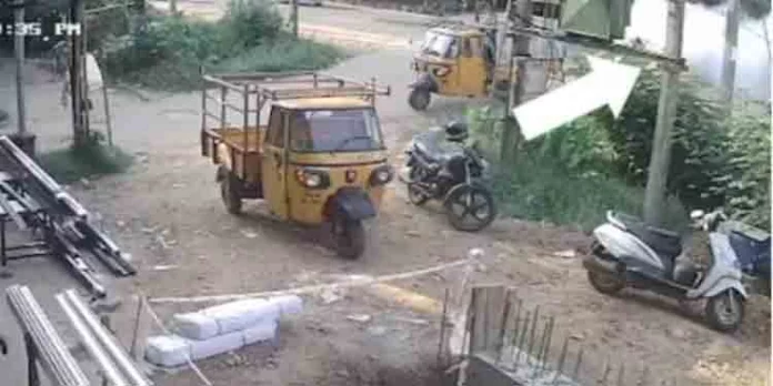 മംഗളൂരു ഓട്ടോറിക്ഷ സ്ഫോടനം ; ഭീകരാക്രമണമെന്ന് പോലീസ് മംഗളൂരു ഓട്ടോറിക്ഷ സ്ഫോടനം ; ഭീകരാക്രമണമെന്ന് പോലീസ്