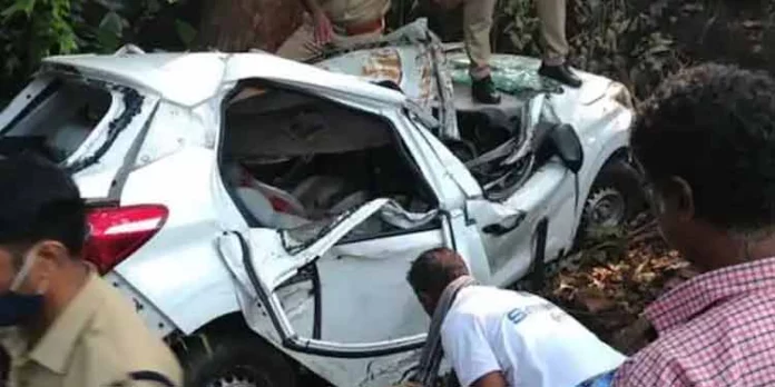 കോളേജ് വിദ്യാര്ത്ഥികള് സഞ്ചരിച്ച കാർ നിയന്ത്രണം വിട്ട് മറിഞ്ഞ് ഒരാൾ മരിച്ചു കോളേജ് വിദ്യാര്ത്ഥികള് സഞ്ചരിച്ച കാർ നിയന്ത്രണം വിട്ട് മറിഞ്ഞ് ഒരാൾ മരിച്ചു