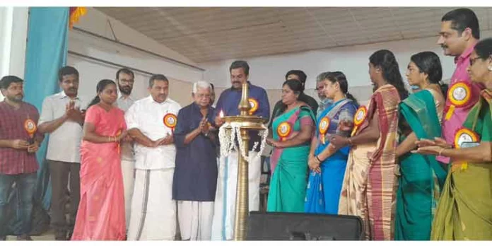 കോന്നി ഉപജില്ലാ കലോത്സവത്തിന് തിരി തെളിഞ്ഞു കോന്നി ഉപജില്ലാ കലോത്സവത്തിന് തിരി തെളിഞ്ഞു