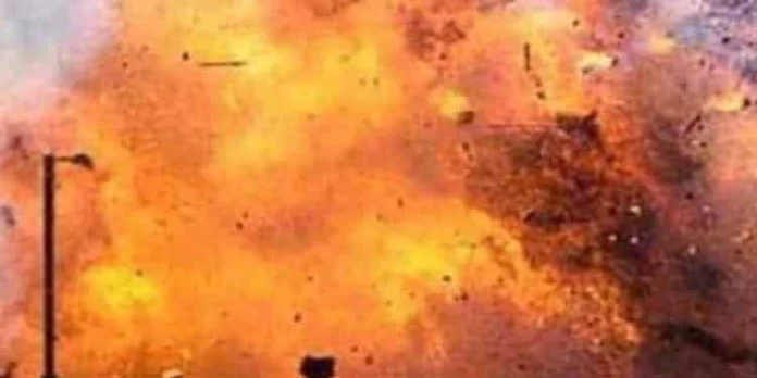 മാള്ഡയില് ക്രൂഡ് ബോംബ് സ്ഫോടനം : രണ്ട് കുട്ടികള്ക്ക് പരിക്ക് മാള്ഡയില് ക്രൂഡ് ബോംബ് സ്ഫോടനം : രണ്ട് കുട്ടികള്ക്ക് പരിക്ക്