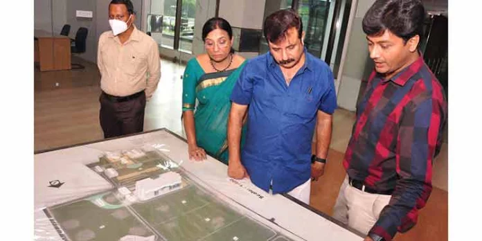 കേന്ദ്രീയ വിദ്യാലയത്തിനുള്ള സാധ്യത പരിശോധിക്കുന്നതിനായി കെ.എസ്.ഐ.ടി.ഐ.എല് കൈവശമുള്ള സ്ഥലം സന്ദര്ശിച്ചു കേന്ദ്രീയ വിദ്യാലയത്തിനുള്ള സാധ്യത പരിശോധിക്കുന്നതിനായി കെ.എസ്.ഐ.ടി.ഐ.എല് കൈവശമുള്ള സ്ഥലം സന്ദര്ശിച്ചു