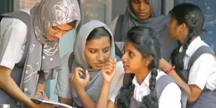 പുലർകാലം ; സമഗ്ര വിദ്യാഭ്യാസ പദ്ധതിയുമായി കോഴിക്കോട് ജില്ലാ പഞ്ചായത്ത് പുലർകാലം ; സമഗ്ര വിദ്യാഭ്യാസ പദ്ധതിയുമായി കോഴിക്കോട് ജില്ലാ പഞ്ചായത്ത്
