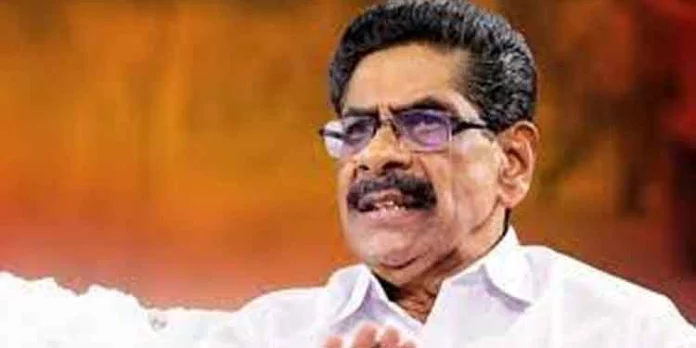 സംസ്ഥാന കോണ്ഗ്രസ് നേതാക്കളുടെ പോരാട്ടം അംഗീകരിക്കാനാവില്ലെന്ന് മുല്ലപ്പള്ളി രാമചന്ദ്രന് സംസ്ഥാന കോണ്ഗ്രസ് നേതാക്കളുടെ പോരാട്ടം അംഗീകരിക്കാനാവില്ലെന്ന് മുല്ലപ്പള്ളി രാമചന്ദ്രന്