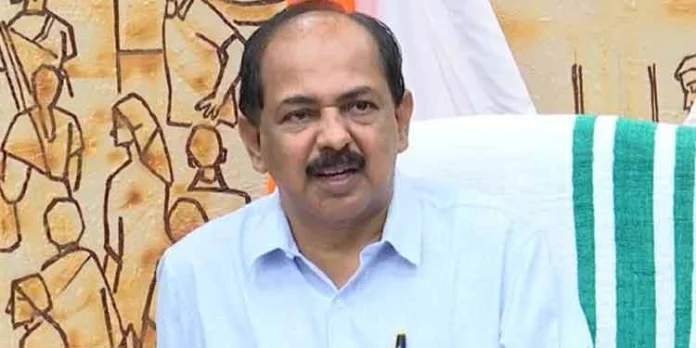 റേഷന് വ്യാപാരികളുടെ കമ്മീഷന് പൂര്ണമായി നല്കുമെന്ന് ഭക്ഷ്യമന്ത്രി റേഷന് വ്യാപാരികളുടെ കമ്മീഷന് പൂര്ണമായി നല്കുമെന്ന് ഭക്ഷ്യമന്ത്രി