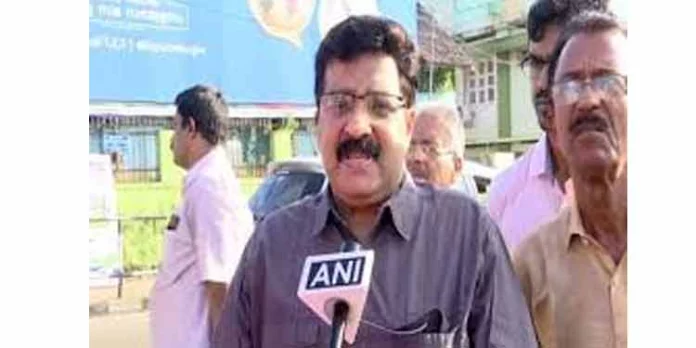 കുട്ടികളുടേത് മാത്രമല്ല ഫുട്ബോള് ആവേശം മുതിര്ന്നവരുടേതുമാണെന്ന് എം കെ മുനീര് കുട്ടികളുടേത് മാത്രമല്ല ഫുട്ബോള് ആവേശം മുതിര്ന്നവരുടേതുമാണെന്ന് എം കെ മുനീര്