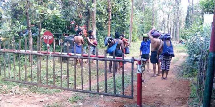 ശബരിമല യാത്രക്ക് നിയന്ത്രണം : കാനനപാത അടപ്പിക്കുകയെന്ന സര്ക്കാര് ഗൂഢ ലക്ഷ്യo : മലയരയ മഹാസഭ ശബരിമല യാത്രക്ക് നിയന്ത്രണം : കാനനപാത അടപ്പിക്കുകയെന്ന സര്ക്കാര് ഗൂഢ ലക്ഷ്യo : മലയരയ മഹാസഭ