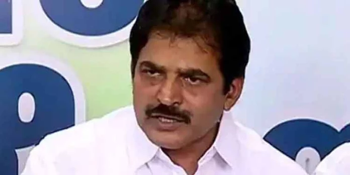 ഭാരത് ജോഡോ യാത്ര രാഹുല്ഗാന്ധിയെ പ്രധാനമന്ത്രിയാക്കാനല്ല, യാത്രയുടെ മൂല്യത്തെ വിലകുറച്ച് കാണരുത് ; കെ.സി.വേണുഗോപാല് ഭാരത് ജോഡോ യാത്ര രാഹുല്ഗാന്ധിയെ പ്രധാനമന്ത്രിയാക്കാനല്ല, യാത്രയുടെ മൂല്യത്തെ വിലകുറച്ച് കാണരുത് ; കെ.സി.വേണുഗോപാല്