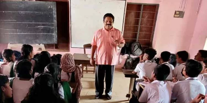 പാദമുദ്ര : പ്രാദേശിക ചരിത്രരചന ശില്പശാല സംഘടിപ്പിച്ചു പാദമുദ്ര : പ്രാദേശിക ചരിത്രരചന ശില്പശാല സംഘടിപ്പിച്ചു