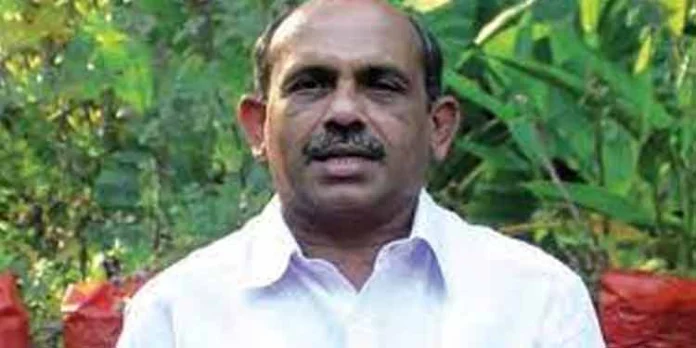 കേസുകളും ഉത്തരവും പിൻവലിക്കുന്നത് വരെ കെറെയിലിനെതിരായ പ്രതിരോധം തുടരും ; പുതുശ്ശേരി കേസുകളും ഉത്തരവും പിൻവലിക്കുന്നത് വരെ കെറെയിലിനെതിരായ പ്രതിരോധം തുടരും ; പുതുശ്ശേരി