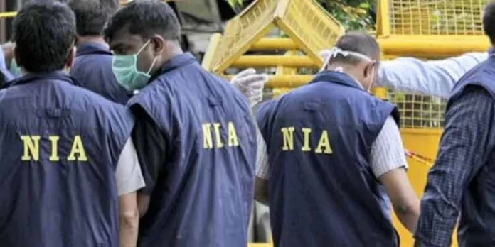ഗുണ്ടാ സംഘങ്ങൾക്ക് തീവ്രവാദ ബന്ധം : നാല് സംസ്ഥാനങ്ങളിൽ എൻഐഎ റെയ്ഡ് ഗുണ്ടാ സംഘങ്ങൾക്ക് തീവ്രവാദ ബന്ധം : നാല് സംസ്ഥാനങ്ങളിൽ എൻഐഎ റെയ്ഡ്