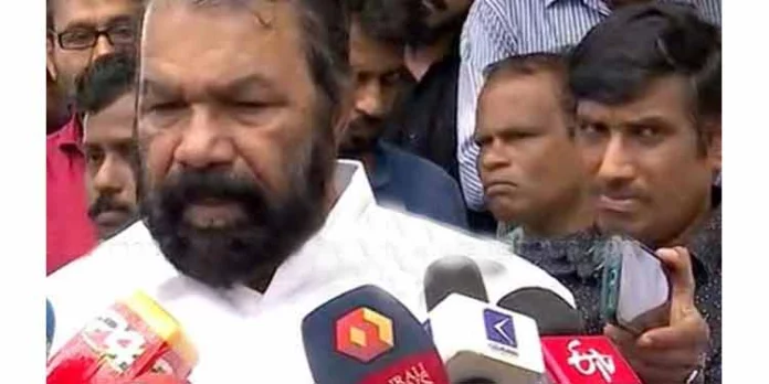 വിഴിഞ്ഞത്തെ സമരം കലാപശ്രമമെന്ന് ആവര്ത്തിച്ച് മന്ത്രി വി.ശിവന്കുട്ടി വിഴിഞ്ഞത്തെ സമരം കലാപശ്രമമെന്ന് ആവര്ത്തിച്ച് മന്ത്രി വി.ശിവന്കുട്ടി