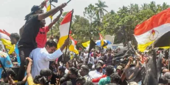 ലത്തീൻ അതിരൂപതയുടെ നേതൃത്വത്തിലുള്ള വിഴിഞ്ഞം തുറമുഖ വിരുദ്ധ സമരത്തിൽ രാജ്യവിരുദ്ധ ശക്തികളുടെ ഇടപെടലെന്ന് റിപ്പോർട്ടുകൾ ലത്തീൻ അതിരൂപതയുടെ നേതൃത്വത്തിലുള്ള വിഴിഞ്ഞം തുറമുഖ വിരുദ്ധ സമരത്തിൽ രാജ്യവിരുദ്ധ ശക്തികളുടെ ഇടപെടലെന്ന് റിപ്പോർട്ടുകൾ
