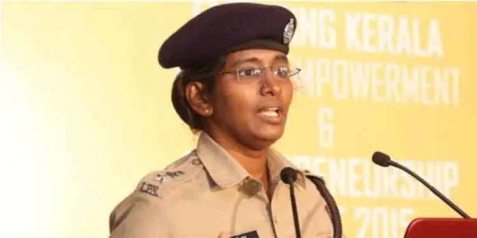 സ്പെഷ്യല് പോലീസ് ഓഫീസറായി ചുമതലയേറ്റ ഡിഐജി ആര്.നിശാന്തിനിഇന്ന് വിഴിഞ്ഞത്ത് സന്ദര്ശനം നടത്തും സ്പെഷ്യല് പോലീസ് ഓഫീസറായി ചുമതലയേറ്റ ഡിഐജി ആര്.നിശാന്തിനിഇന്ന് വിഴിഞ്ഞത്ത് സന്ദര്ശനം നടത്തും