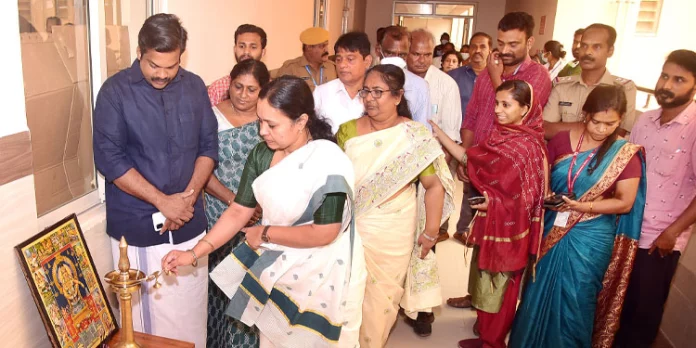 കോന്നി മെഡിക്കല് കോളജില് ശബരിമല വാര്ഡ് പ്രവര്ത്തനമാരംഭിച്ചു കോന്നി മെഡിക്കല് കോളജില് ശബരിമല വാര്ഡ് പ്രവര്ത്തനമാരംഭിച്ചു