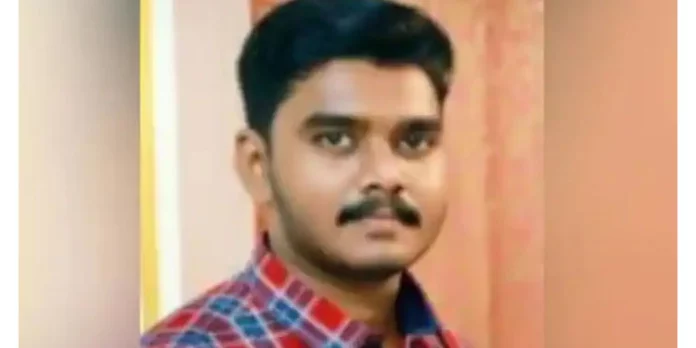 സ്കൂളിനുള്ളിൽ പ്യൂണിനെ തൂങ്ങി മരിച്ച നിലയിൽ കണ്ടെത്തി സ്കൂളിനുള്ളിൽ പ്യൂണിനെ തൂങ്ങി മരിച്ച നിലയിൽ കണ്ടെത്തി