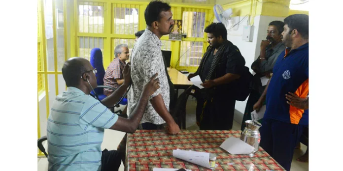 ഭക്തരുടെ ആരോഗ്യം ഉറപ്പാക്കാന് സന്നിധാനം ആയുര്വേദ കേന്ദ്രം ഭക്തരുടെ ആരോഗ്യം ഉറപ്പാക്കാന് സന്നിധാനം ആയുര്വേദ കേന്ദ്രം
