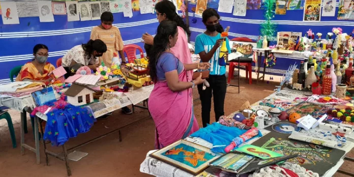 കലോത്സവ വേദിയിൽ ശ്രദ്ധേയമായി “ചായം 2022 “ കലോത്സവ വേദിയിൽ ശ്രദ്ധേയമായി “ചായം 2022 “