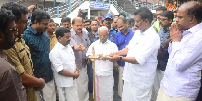 പുണ്യം പൂങ്കാവനം പദ്ധതിക്കു തുടക്കമായി പുണ്യം പൂങ്കാവനം പദ്ധതിക്കു തുടക്കമായി