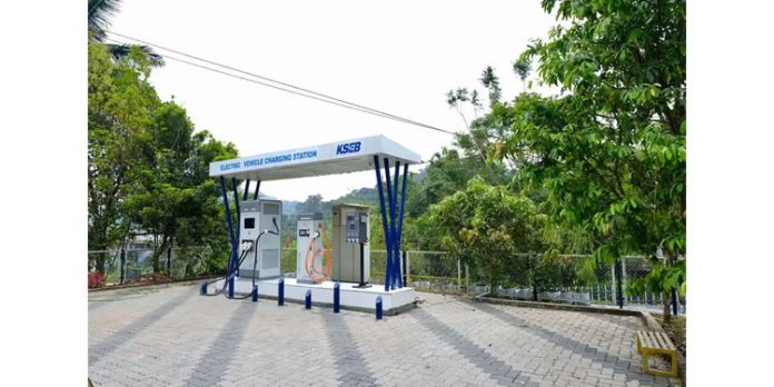 വൈദ്യുതി വാഹനങ്ങൾക്ക് കുതിക്കാം ; വയനാട്ടിൽ 27 പുതിയ ചാര്ജിങ് സ്റ്റേഷനുകള് തുറന്ന് കെഎസ്ഇബി വൈദ്യുതി വാഹനങ്ങൾക്ക് കുതിക്കാം ; വയനാട്ടിൽ 27 പുതിയ ചാര്ജിങ് സ്റ്റേഷനുകള് തുറന്ന് കെഎസ്ഇബി