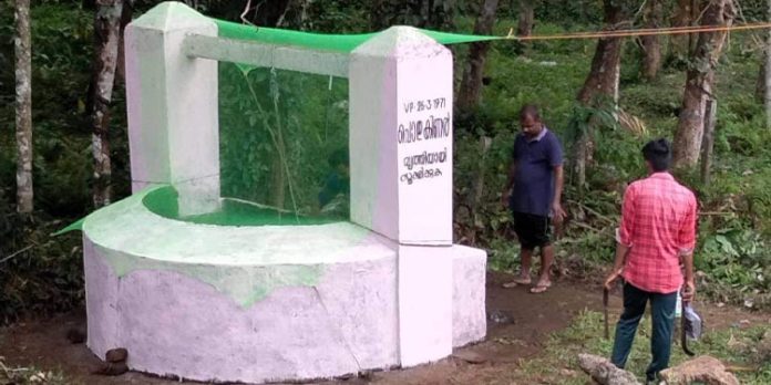 പൊതുക്കിണർ ഇടതുയുവജന സംഘടനയുടെ നേതൃത്വത്തിൽ ശുചീകരിച്ചു പൊതുക്കിണർ ഇടതുയുവജന സംഘടനയുടെ നേതൃത്വത്തിൽ ശുചീകരിച്ചു