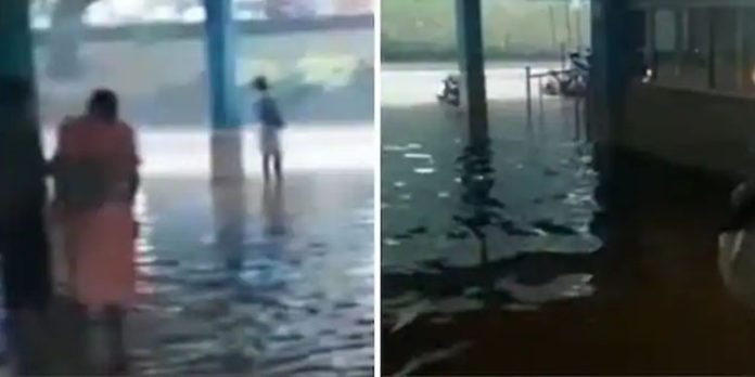 കോട്ടയത്ത് കനത്ത മഴ ; മെഡിക്കൽ കോളേജ് ആശുപത്രി ഒപിയിൽ വെള്ളം കയറി കോട്ടയത്ത് കനത്ത മഴ ; മെഡിക്കൽ കോളേജ് ആശുപത്രി ഒപിയിൽ വെള്ളം കയറി