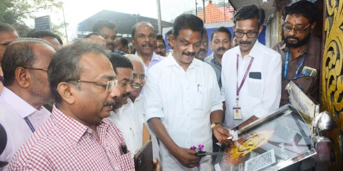 ഇ- കാണിക്കയുടെ ഉദ്ഘാടനം ദേവസ്വം മന്ത്രി നിര്വഹിച്ചു ഇ- കാണിക്കയുടെ ഉദ്ഘാടനം ദേവസ്വം മന്ത്രി നിര്വഹിച്ചു