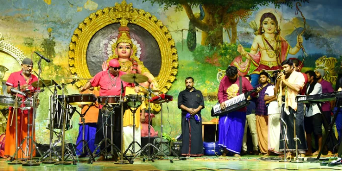 ഭക്തി പ്രഹര്ഷത്തില് സന്നിധാനം ; നാദവിസ്മയം തീര്ത്ത് ശിവമണി ഭക്തി പ്രഹര്ഷത്തില് സന്നിധാനം ; നാദവിസ്മയം തീര്ത്ത് ശിവമണി