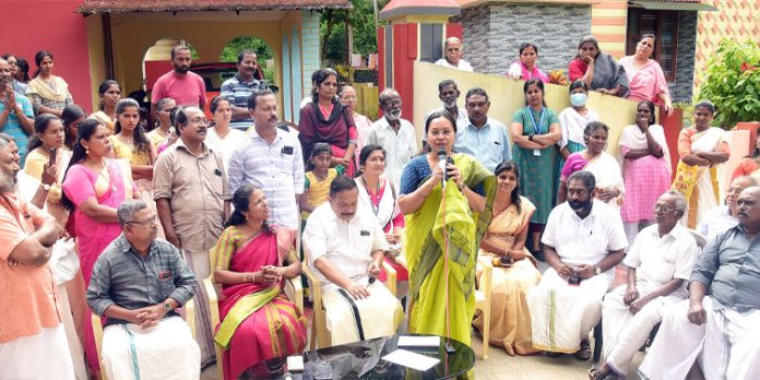 ആറന്മുള മണ്ഡലത്തിലെ എല്ലാ വീടുകളിലും 2023 അവസാനത്തോടെ പൈപ്പ് ലൈന് കണക്ഷന് : മന്ത്രി വീണാ ജോര്ജ് ആറന്മുള മണ്ഡലത്തിലെ എല്ലാ വീടുകളിലും 2023 അവസാനത്തോടെ പൈപ്പ് ലൈന് കണക്ഷന് : മന്ത്രി വീണാ ജോര്ജ്