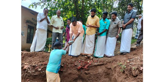 കോന്നി താഴം സ്മാര്ട്ട് വില്ലേജ് ഓഫീസ് കെട്ടിട നിര്മാണം ആരംഭിച്ചു കോന്നി താഴം സ്മാര്ട്ട് വില്ലേജ് ഓഫീസ് കെട്ടിട നിര്മാണം ആരംഭിച്ചു