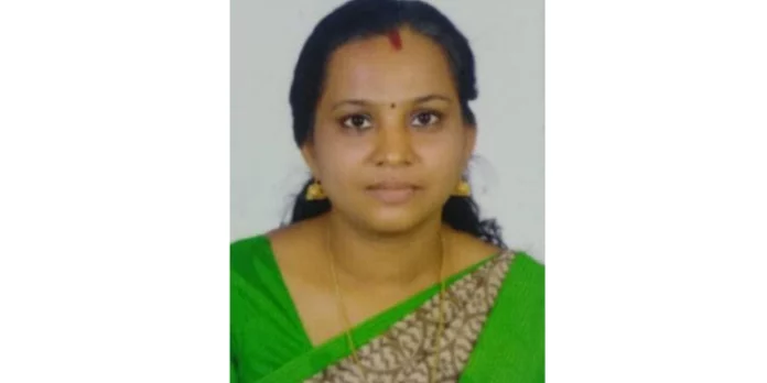 ജോലിഭാരം താങ്ങാനാവുന്നില്ല, സ്ഥാനക്കയറ്റം ഒഴിവാക്കാനുള്ള അപേക്ഷയും തള്ളി ; പ്രധാനാധ്യാപിക ജീവനൊടുക്കി ജോലിഭാരം താങ്ങാനാവുന്നില്ല, സ്ഥാനക്കയറ്റം ഒഴിവാക്കാനുള്ള അപേക്ഷയും തള്ളി ; പ്രധാനാധ്യാപിക ജീവനൊടുക്കി