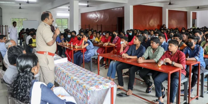 ലഹരിവിരുദ്ധ സെമിനാർ നടത്തി ലഹരിവിരുദ്ധ സെമിനാർ നടത്തി