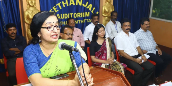 സുഗമവും സുഖകരവുമായ തീര്ഥാടനം ഉറപ്പാക്കണം : ജില്ലാ കളക്ടര് സുഗമവും സുഖകരവുമായ തീര്ഥാടനം ഉറപ്പാക്കണം : ജില്ലാ കളക്ടര്