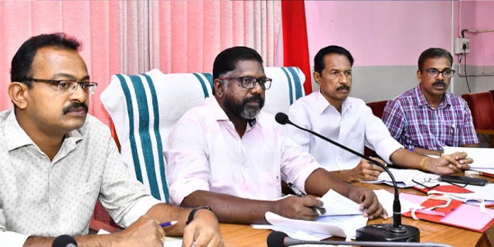 പട്ടികജാതി, പട്ടികവര്ഗ വികസനപ്രവര്ത്തനങ്ങള് സമയബന്ധിതമായി നടപ്പാക്കണം : ഡെപ്യുട്ടി സ്പീക്കര് പട്ടികജാതി, പട്ടികവര്ഗ വികസനപ്രവര്ത്തനങ്ങള് സമയബന്ധിതമായി നടപ്പാക്കണം : ഡെപ്യുട്ടി സ്പീക്കര്