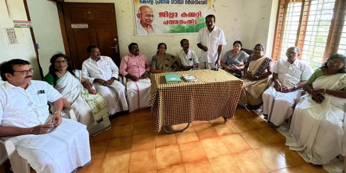 അന്ധവിശ്വാസത്തിനും അനാചാരത്തിനും എതിരെ ജാഗ്രതാ സദസ് നടത്തി അന്ധവിശ്വാസത്തിനും അനാചാരത്തിനും എതിരെ ജാഗ്രതാ സദസ് നടത്തി