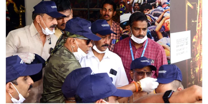 ‘പവിത്രം ശബരിമല’പദ്ധതിയില് ഡ്രംസ് മാന്ത്രികന് ശിവമണി പങ്കാളിയായി ‘പവിത്രം ശബരിമല’പദ്ധതിയില് ഡ്രംസ് മാന്ത്രികന് ശിവമണി പങ്കാളിയായി