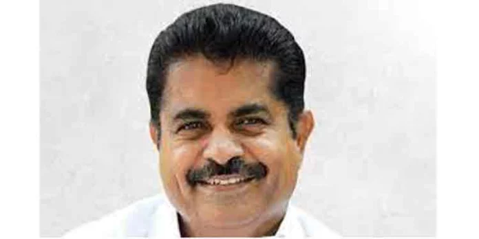 രാഹുൽ ഗാന്ധിയെ അയോഗ്യനാക്കിയ ദിവസം ദില്ലിയിലുണ്ടായിരുന്നില്ലെന്ന് അടൂർ പ്രകാശ് എംപി രാഹുൽ ഗാന്ധിയെ അയോഗ്യനാക്കിയ ദിവസം ദില്ലിയിലുണ്ടായിരുന്നില്ലെന്ന് അടൂർ പ്രകാശ് എംപി