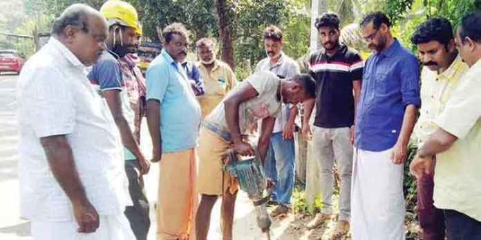 ഒടുവില് മന്ത്രിമാര് ഇടപെട്ടു ; കുടിവെള്ളവിതരണ പ്രതിസന്ധിയ്ക്ക് പരിഹാരമായി ഒടുവില് മന്ത്രിമാര് ഇടപെട്ടു ; കുടിവെള്ളവിതരണ പ്രതിസന്ധിയ്ക്ക് പരിഹാരമായി