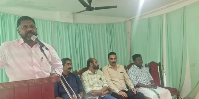 ദുര്ബല വിഭാഗങ്ങളുടെ പുരോഗതിക്ക് വേണ്ടി മുന്നിട്ടിറങ്ങുന്ന സേവന തല്പരരാകണം എസ്സി പ്രമോട്ടര്മാര് : ഡെപ്യൂട്ടി സ്പീക്കര് ദുര്ബല വിഭാഗങ്ങളുടെ പുരോഗതിക്ക് വേണ്ടി മുന്നിട്ടിറങ്ങുന്ന സേവന തല്പരരാകണം എസ്സി പ്രമോട്ടര്മാര് : ഡെപ്യൂട്ടി സ്പീക്കര്