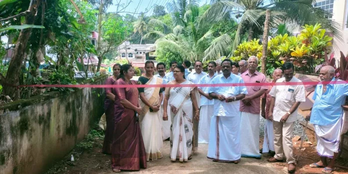 നവീകരിച്ച കണ്ണമ്പള്ളി -വനത്തും മുറി റോഡ് ഉദ്ഘാടനം നടത്തി നവീകരിച്ച കണ്ണമ്പള്ളി -വനത്തും മുറി റോഡ് ഉദ്ഘാടനം നടത്തി