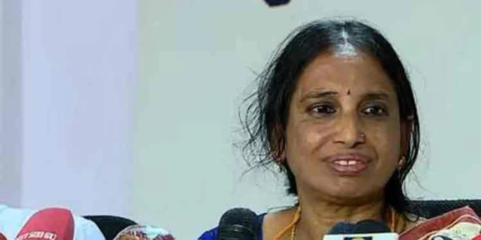 ജയിൽ മോചിതയായതിന് പിന്നാലെ കേന്ദ്ര, സംസ്ഥാന സർക്കാരുകൾക്ക് നന്ദി പറഞ്ഞ് നളിനി ജയിൽ മോചിതയായതിന് പിന്നാലെ കേന്ദ്ര, സംസ്ഥാന സർക്കാരുകൾക്ക് നന്ദി പറഞ്ഞ് നളിനി