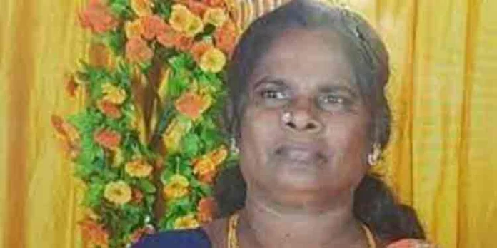 ഇലന്തൂർ നരബലി ; പത്മയുടെ മൃതദേഹം ബന്ധുക്കൾക്ക് കൈമാറി ഇലന്തൂർ നരബലി ; പത്മയുടെ മൃതദേഹം ബന്ധുക്കൾക്ക് കൈമാറി