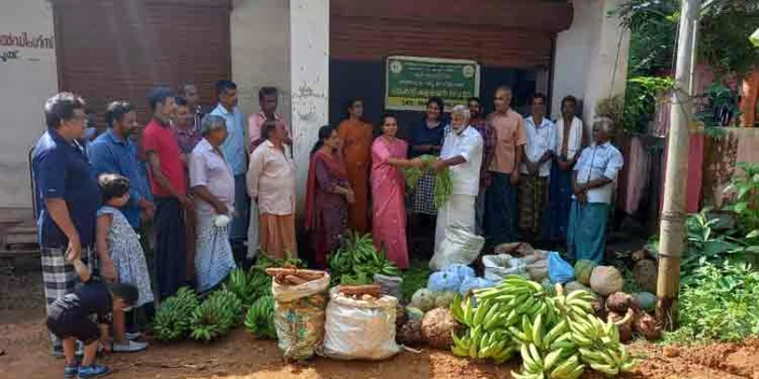കർഷകരുടെ ഉല്പന്നങ്ങൾ ശേഖരിക്കുവാൻ വെജിറ്റബിൾ ആന്റ് ഫ്രൂട്ട് പ്രമോഷൻ കൗൺസിൽ കേരള കൃഷിയിടങ്ങളിലേക്ക് കർഷകരുടെ ഉല്പന്നങ്ങൾ ശേഖരിക്കുവാൻ വെജിറ്റബിൾ ആന്റ് ഫ്രൂട്ട് പ്രമോഷൻ കൗൺസിൽ കേരള കൃഷിയിടങ്ങളിലേക്ക്