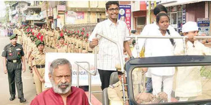ശിശുദിനാഘോഷത്തില് ആവേശം നിറച്ച് ജില്ലയിലെ വിദ്യാർഥികള് ശിശുദിനാഘോഷത്തില് ആവേശം നിറച്ച് ജില്ലയിലെ വിദ്യാർഥികള്