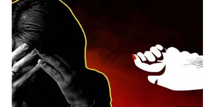 ചെക്കപ്പിനെത്തി ; ഗര്ഭിണിയായ യുവതിയെ ബലാല്സംഗം ചെയ്ത് യുവാവ് – ദൃശ്യങ്ങള് ഭാര്യ പകര്ത്തി സമൂഹമാധ്യമത്തിൽ പ്രചരിപ്പിച്ചു ചെക്കപ്പിനെത്തി ; ഗര്ഭിണിയായ യുവതിയെ ബലാല്സംഗം ചെയ്ത് യുവാവ് – ദൃശ്യങ്ങള് ഭാര്യ പകര്ത്തി സമൂഹമാധ്യമത്തിൽ പ്രചരിപ്പിച്ചു