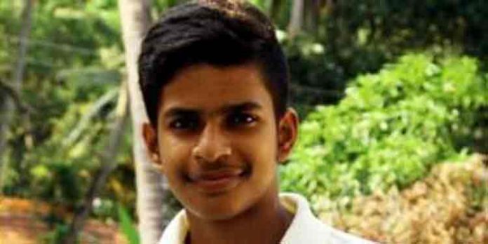 പിതാവിനോടുള്ള വൈരാഗ്യം ; വിദ്യാര്ഥിയെ സ്കൂളില് നിന്ന് പുറത്താക്കിയതായി ആരോപണം പിതാവിനോടുള്ള വൈരാഗ്യം ; വിദ്യാര്ഥിയെ സ്കൂളില് നിന്ന് പുറത്താക്കിയതായി ആരോപണം